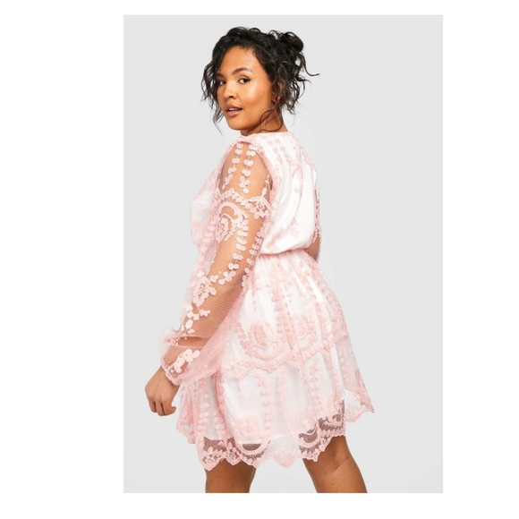 Boohoo Lace Plunge Mini Skater Dress - Picture 2 of 8